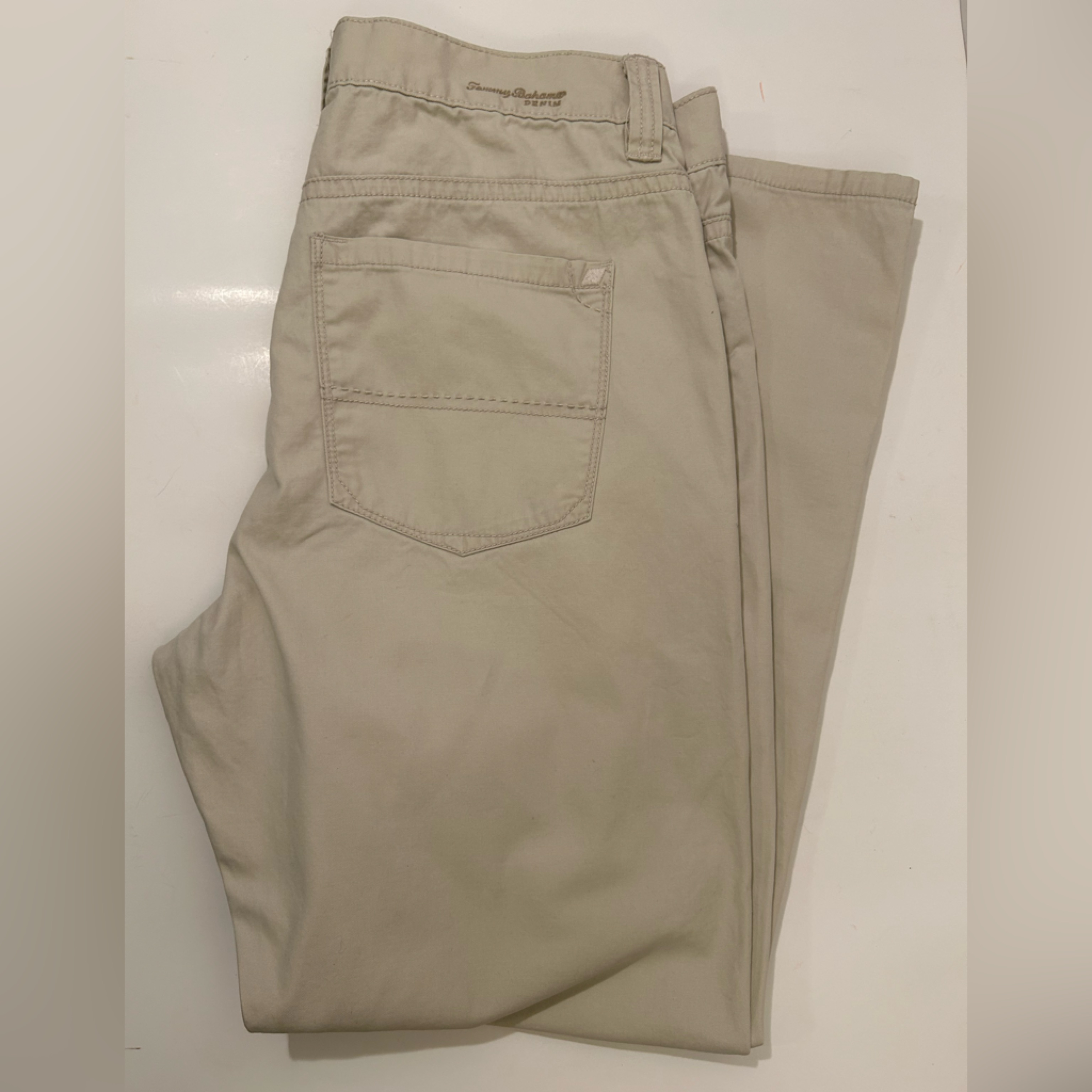 Tommy Bahama Standard Straight Leg Khaki Jeans Tagged 36x30 Measure 35x30